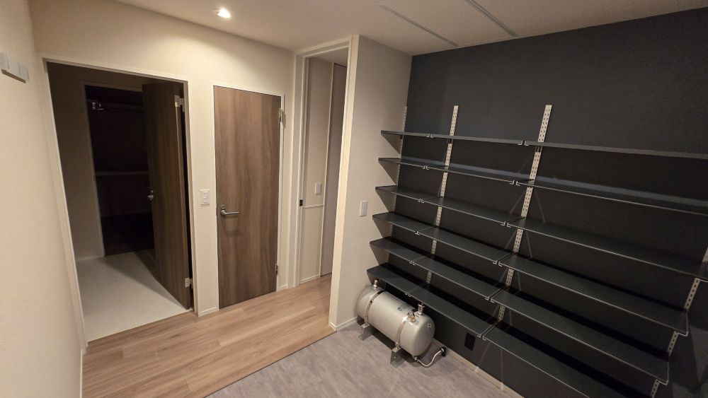 大阪府大阪市 マンション 50リットル パントリーに設置事例